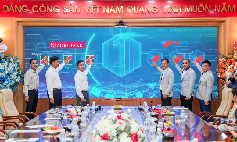 Agribank chính thức ra mắt Giải pháp Open Smartbank- Ảnh 1.