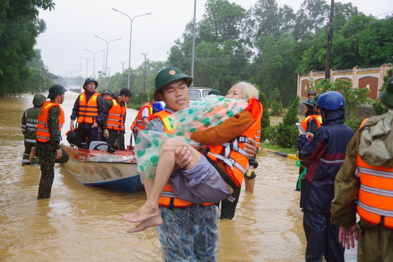 Giới thiệu hơn 300 hình ảnh, tài liệu về Quân đội anh hùng của dân tộc anh hùng- Ảnh 5.