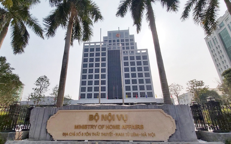 Bộ Nội vụ thông tin chính thức về chế độ, chính sách đối với công chức, viên chức sau sắp xếp bộ máy