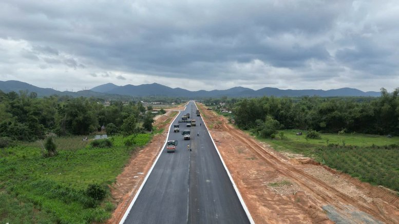 Bộ GTVT dự kiến giải ngân 87.000 tỷ đồng vốn đầu tư công trong năm 2025- Ảnh 1.