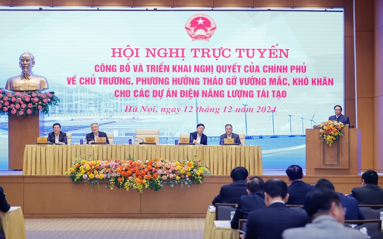 Thủ tướng chủ trì hội nghị về tháo gỡ vướng mắc, khó khăn cho các dự án năng lượng tái tạo