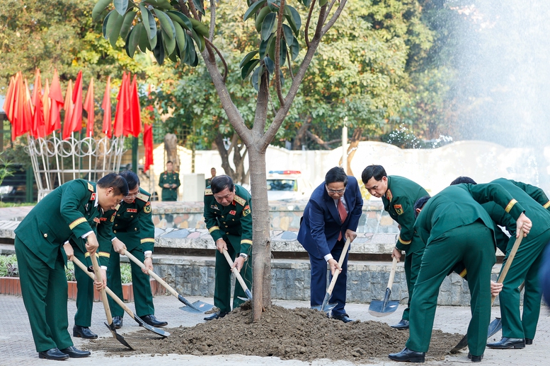 Thủ tướng: Xây dựng Học viện Kỹ thuật quân sự thành thương hiệu có tiếng trong khu vực và trên thế giới- Ảnh 9.