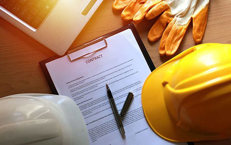 Có được gộp hợp đồng xây dựng?