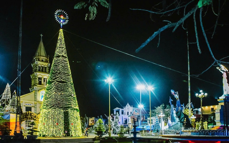 Đồng bào Công giáo hân hoan đón Giáng sinh