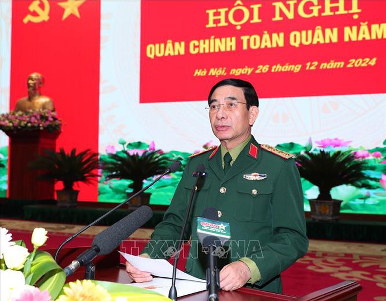 Chủ tịch nước Lương Cường: Toàn quân thực hiện nghiêm đường lối quốc phòng toàn dân, bảo vệ Tổ quốc trong tình hình mới- Ảnh 4.