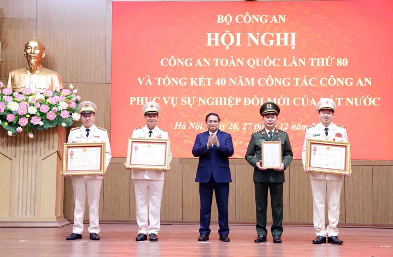 Nhiều 'điểm sáng' trong thực hiện nhiệm vụ năm 2024 của lực lượng Công an nhân dân- Ảnh 1.