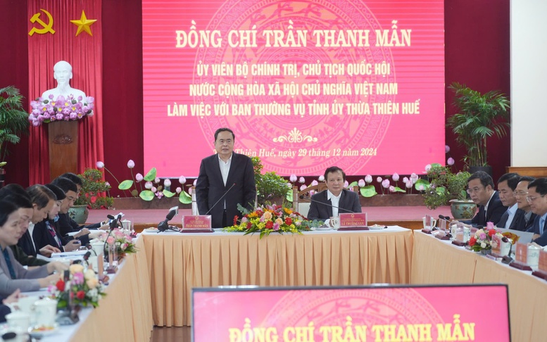 Chủ tịch Quốc hội Trần Thanh Mẫn làm việc với Ban Thường vụ Tỉnh ủy Thừa Thiên Huế