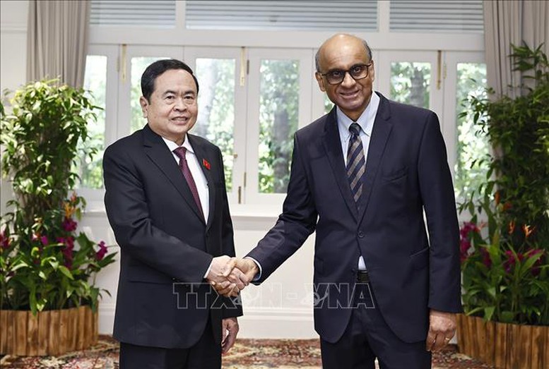 Chủ tịch Quốc hội Trần Thanh Mẫn hội kiến Tổng thống Singapore Tharman Shanmugaratnam- Ảnh 1.