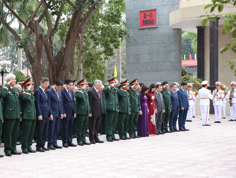 Trung đoàn 21 đón nhận danh hiệu Anh hùng Lực lượng vũ trang nhân dân- Ảnh 2.