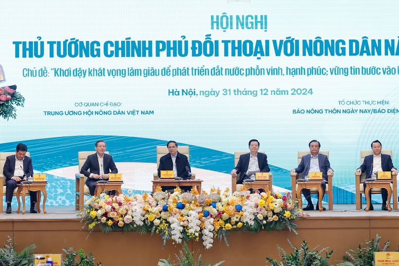 TỔNG THUẬT: THỦ TƯỚNG CHÍNH PHỦ ĐỐI THOẠI VỚI NÔNG DÂN- Ảnh 1.