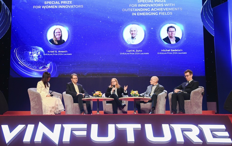 Chủ nhân Giải thưởng VinFuture 2024 'truyền lửa' cho sinh viên Việt Nam- Ảnh 1.