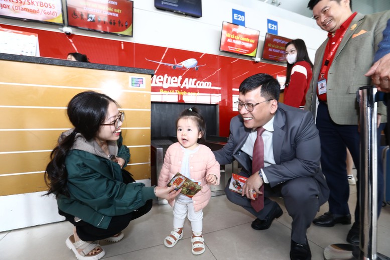 Đón Tết trên những chuyến bay Vietjet ngày đầu năm- Ảnh 2.