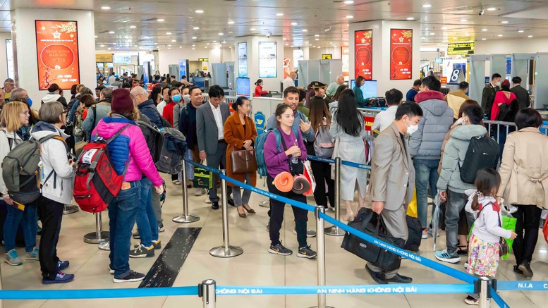 Khách quốc tế: 'Đến với sân bay Nội Bài, tôi thấy khác biệt'- Ảnh 9.