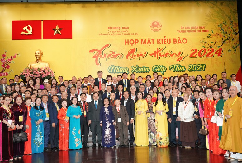 Cần sự kết nối về tri thức, công nghệ của kiều bào để phát triển đất nước- Ảnh 1.