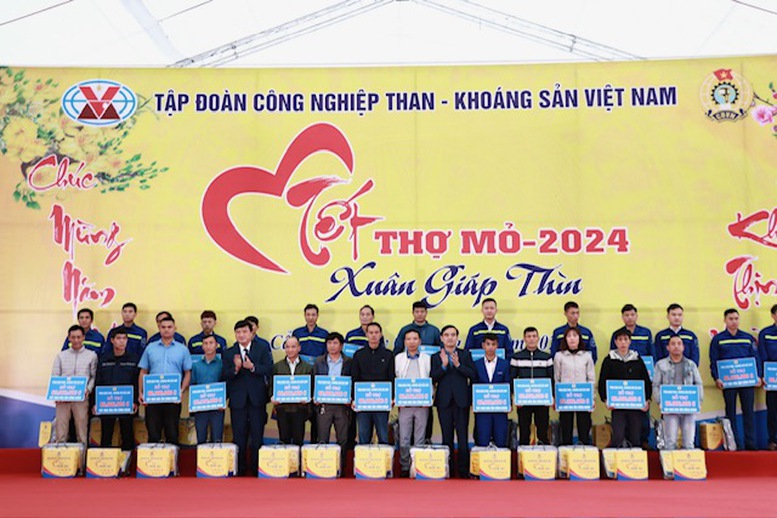 TKV: Chi 7 tỷ đồng để chăm lo Tết cho người lao động- Ảnh 1.