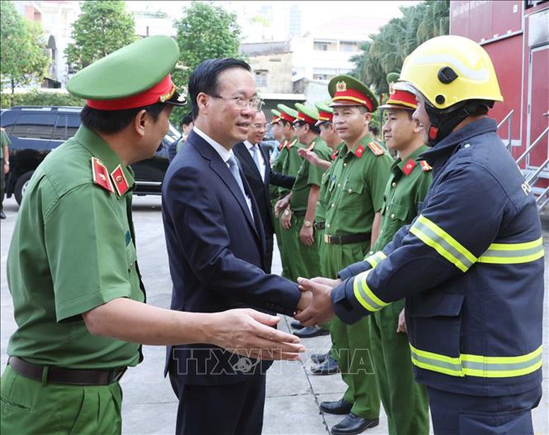 Chủ tịch nước Võ Văn Thưởng thăm, chúc Tết tại TPHCM- Ảnh 3.