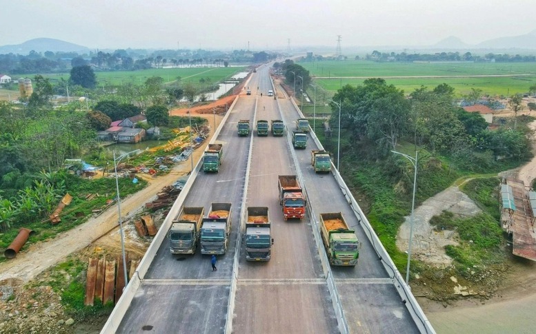 Thủ tướng yêu cầu đẩy nhanh nâng cấp các tuyến cao tốc đầu tư phân kỳ