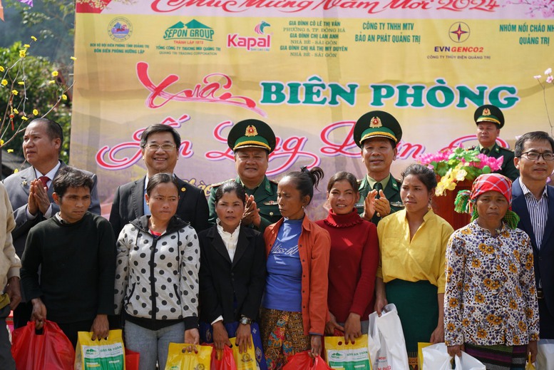 Biên phòng Quảng Trị góp phần củng cố, tăng cường mối quan hệ nhân dân Việt Nam-Lào- Ảnh 2.
