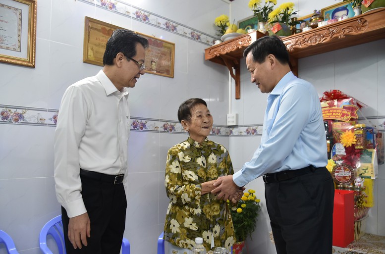 Phó Thủ tướng Lê Minh Khái thăm, tặng quà Tết tại An Giang- Ảnh 6.