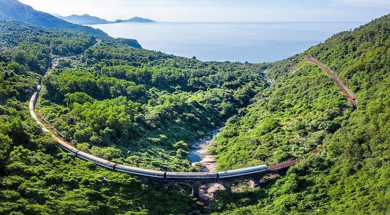 Chờ đón trải nghiệm đoàn tàu du lịch kết nối Thừa Thiên Huế và Đà Nẵng- Ảnh 2.