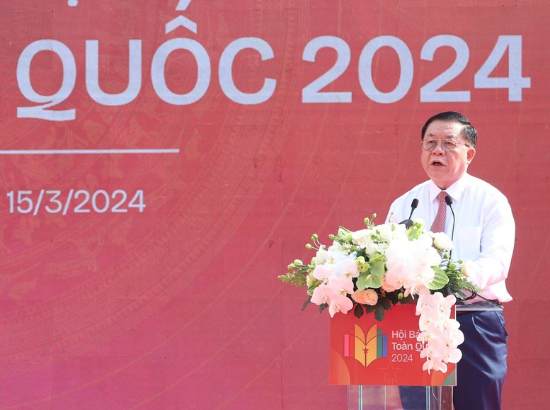 Khai mạc hội Báo toàn quốc 2024, 'hoa trăm miền' tụ hội tại Thành phố mang tên Bác- Ảnh 2.