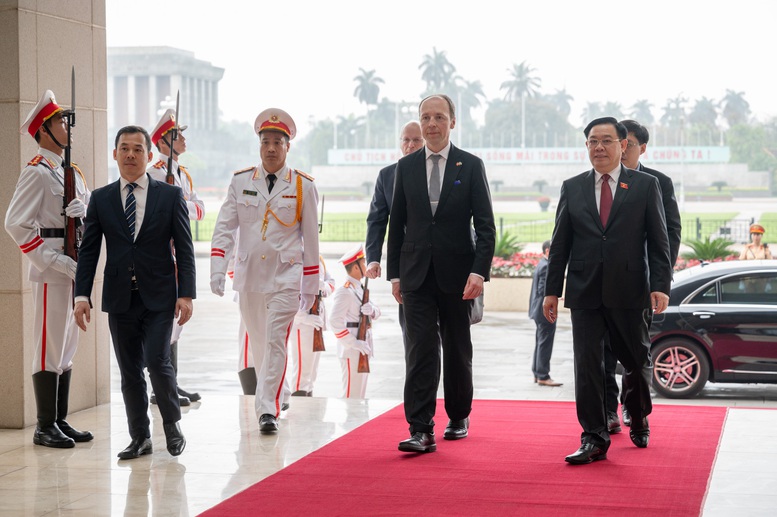 Chủ tịch Quốc hội Vương Đình Huệ đón, hội đàm với Chủ tịch Quốc hội Phần Lan Jussi Halla-aho- Ảnh 1.