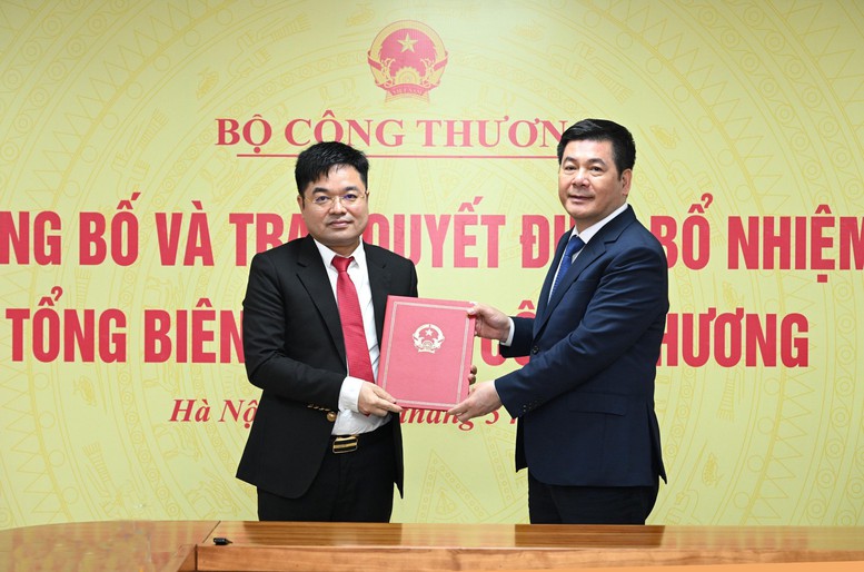 Nhà báo Nguyễn Văn Minh được bổ nhiệm giữ chức vụ Tổng Biên tập Báo Công Thương- Ảnh 1.