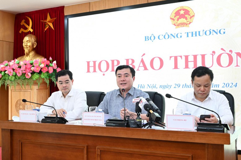 Không thiếu điện trong năm 2024 và những năm tiếp theo- Ảnh 1.