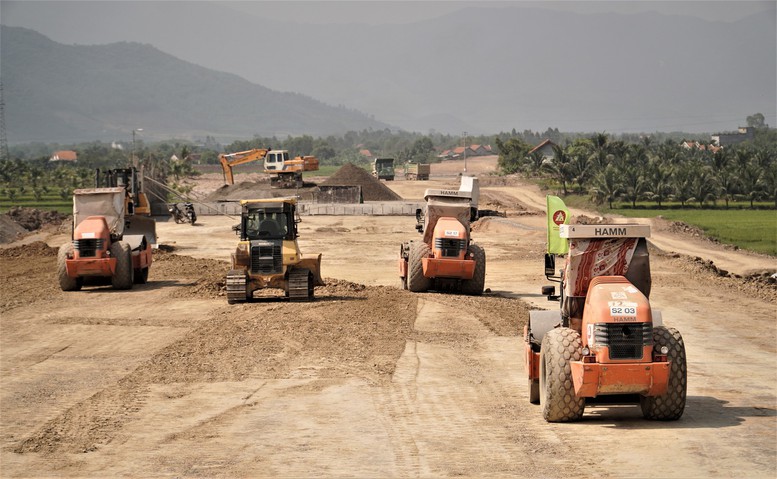 Tăng tốc thi công, nỗ lực thông toàn tuyến cao tốc Bắc-Nam đúng kế hoạch- Ảnh 4.