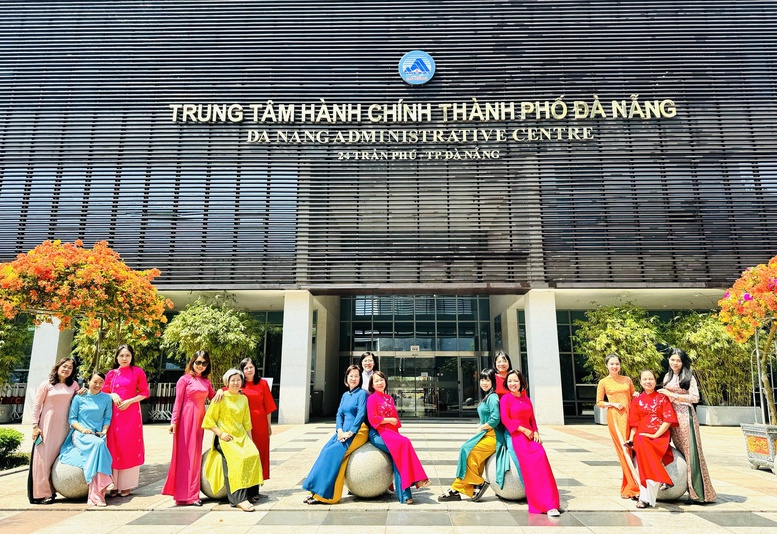 Lan tỏa nét đẹp áo dài Việt Nam- Ảnh 1.