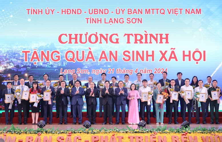 Thủ tướng chỉ đạo những nhiệm vụ chiến lược, quan trọng để Lạng Sơn phát triển nhanh, bền vững- Ảnh 8.