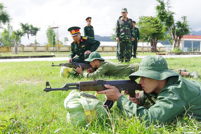 Đề xuất quy định tổ chức, hoạt động của trung tâm giáo dục quốc phòng và an ninh- Ảnh 1.