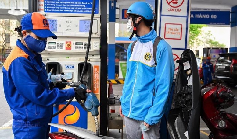 Giá xăng RON95 giảm nhẹ, giá dầu tăng trở lại- Ảnh 1.