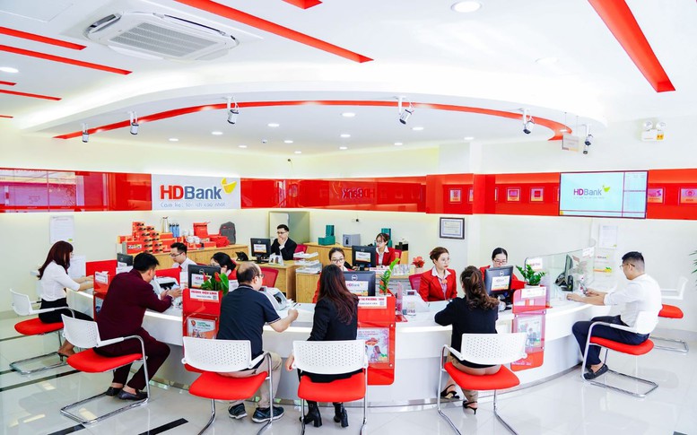 HDBank chia cổ tức 25% bằng tiền mặt và cổ phiếu, tiên phong triển khai chiến lược phát triển bền vững