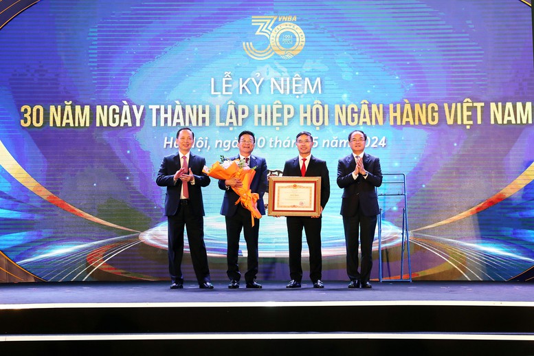 Hiệp hội Ngân hàng 30 năm đồng hành, lan tỏa chính sách tiền tệ - Ảnh 2.