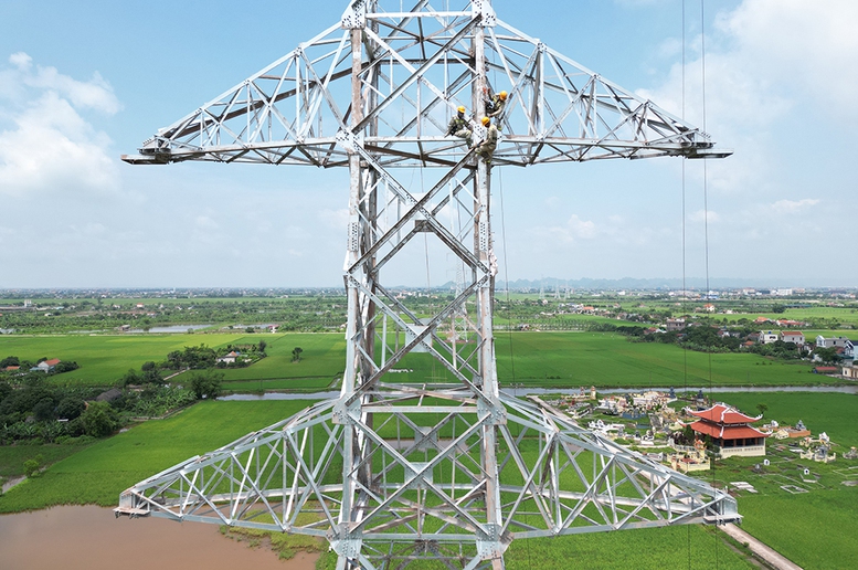 Phát động chiến dịch thi đua nước rút “45 ngày đêm hoàn thành các dự án đường dây 500 kV mạch 3 từ Quảng Trạch đến Phố Nối”- Ảnh 7.