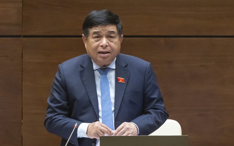 Bộ trưởng Nguyễn Chí Dũng đề nghị các đại biểu giám sát tại địa phương để hỗ trợ, đồng hành với doanh nghiệp