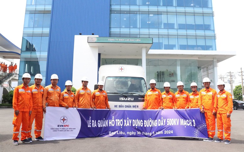 Hơn 350 công nhân điện lực miền Nam ra quân tăng cường cho dự án đường dây 500 kV mạch 3