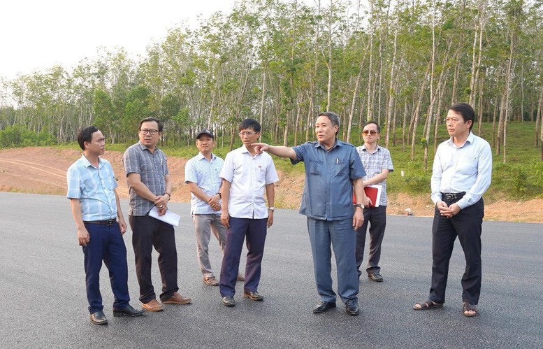 Quảng Trị đôn đốc các huyện hoàn thành dứt điểm công tác GPMB dự án Vạn Ninh-Cam Lộ- Ảnh 1.