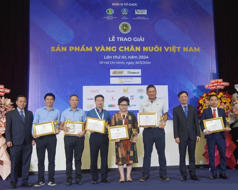 Tôn vinh các sản phẩm Vàng chăn nuôi Việt Nam 2024- Ảnh 1.