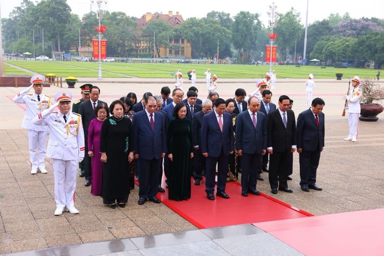 Lãnh đạo Đảng, Nhà nước vào Lăng viếng Chủ tịch Hồ Chí Minh- Ảnh 2.