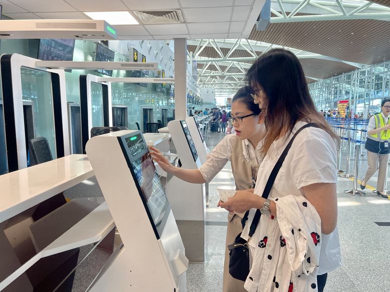 Nhà ga quốc tế Đà Nẵng triển khai hệ thống gửi hành lý tự động- Ảnh 1.
