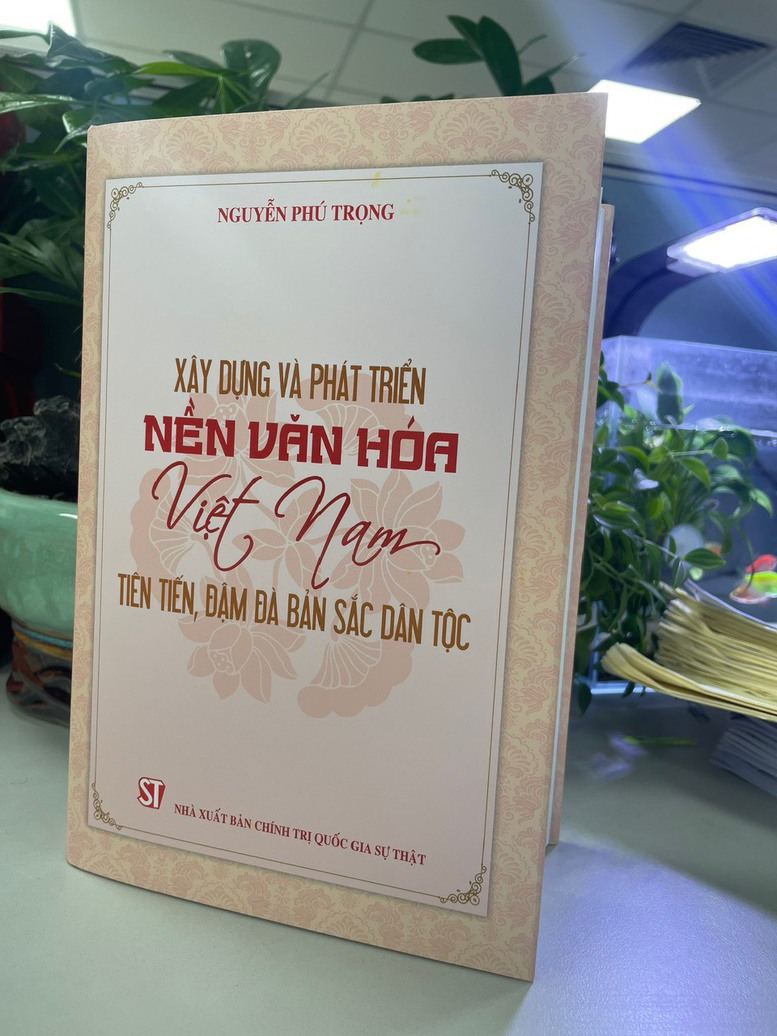 Cuốn sách của tư duy, tầm nhìn và sự tâm huyết với sự nghiệp xây dựng và phát triển nền văn hóa, con người Việt Nam- Ảnh 1.