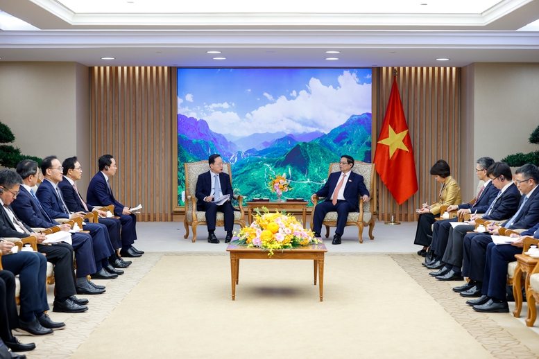 Thủ tướng Phạm Minh Chính tiếp Tổng Giám đốc Samsung- Ảnh 3.