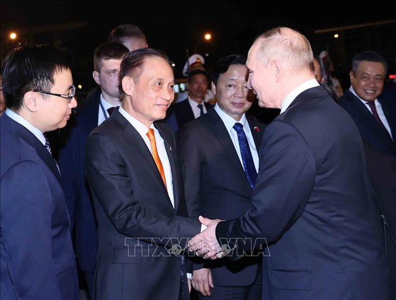 Tổng thống LB Nga Vladimir Putin kết thúc tốt đẹp chuyến thăm cấp Nhà nước tới Việt Nam- Ảnh 1.