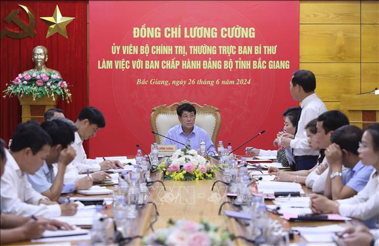 Thường trực Ban Bí thư Lương Cường làm việc với Ban Chấp hành Đảng bộ tỉnh Bắc Giang- Ảnh 1.