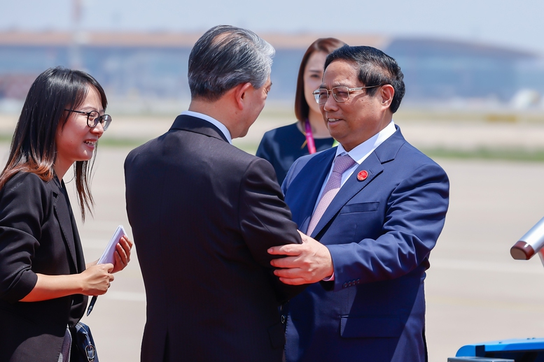 Thủ tướng Phạm Minh Chính tới Bắc Kinh, Trung Quốc- Ảnh 1.