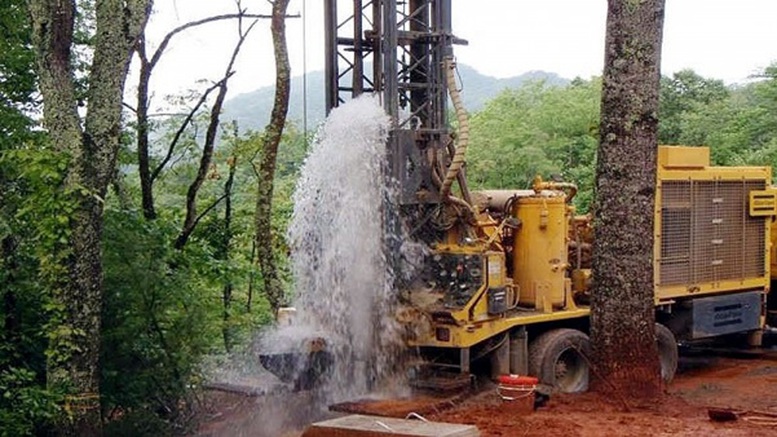 Hành nghề khoan nước dưới đất không có giấy phép bị phạt đến 100 triệu đồng- Ảnh 1.