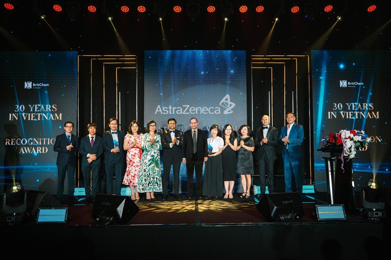 AstraZeneca được BritCham vinh danh với giải thưởng xuất sắc về khoa học, công nghệ và đổi mới- Ảnh 2.