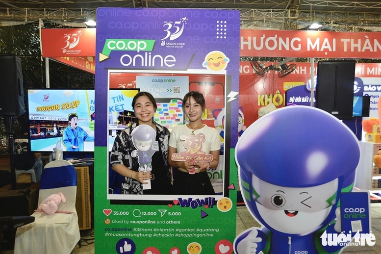 Kết nối 'không tiền mặt' cùng vô vàn quà tặng với Saigon Co.op- Ảnh 1.